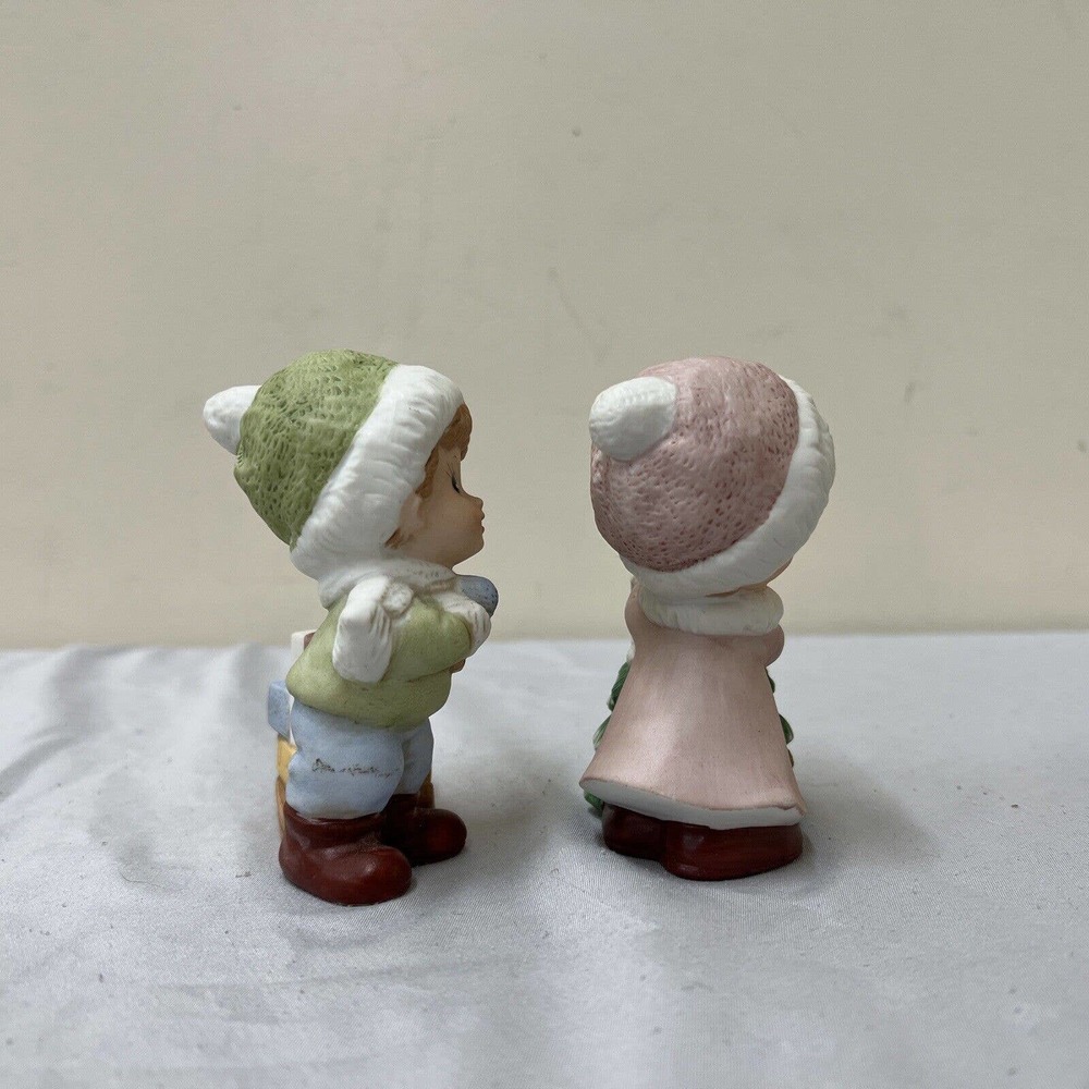Vintage Homco Christmas 5556 Porcelain Christmas Children Boy & Girl Figurines - Picture 2 of 12